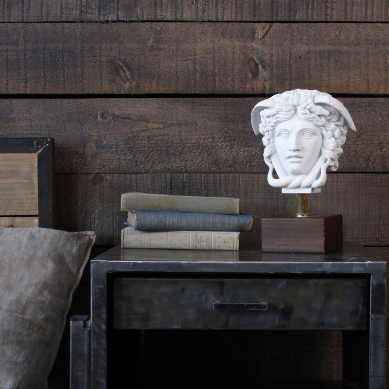 Statue Tête de Méduse - sculpture en marbre