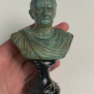 Buste de Vespasien - bronze vert
