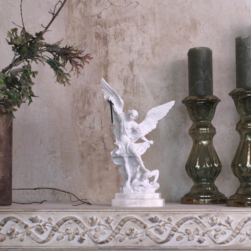 Statue de Saint Michael l&