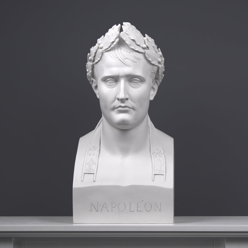 Buste de Napoléon comme César - sculpture en marbre