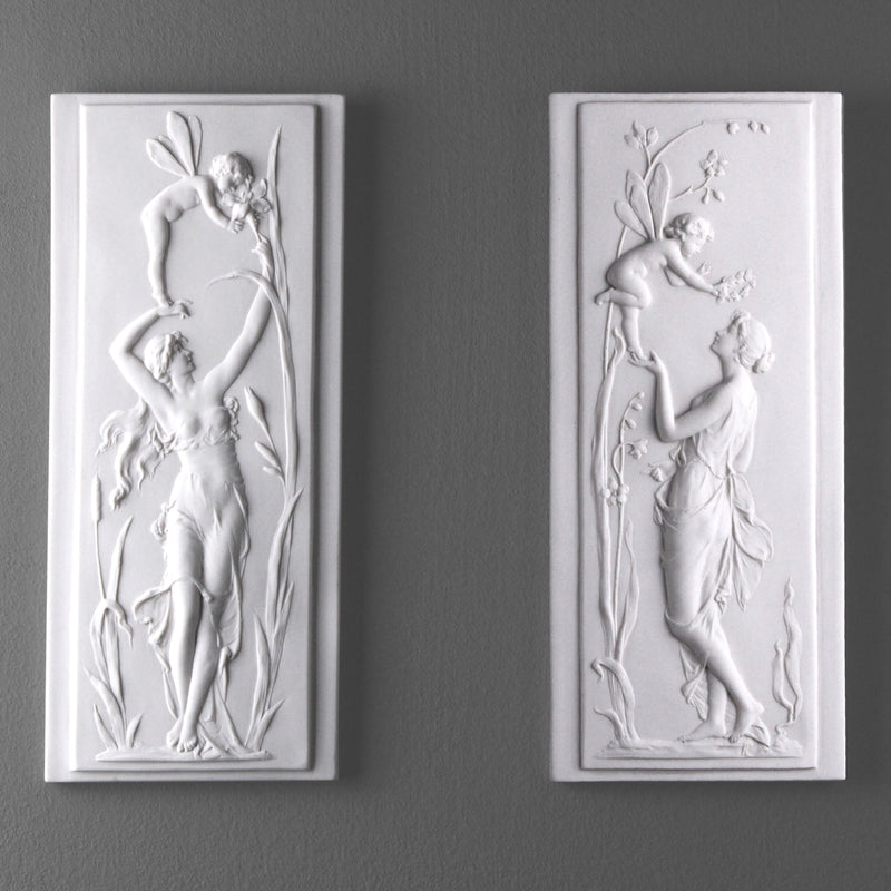 Célestine avec chérubin - Bas-relief en paire - sculpture en marbre