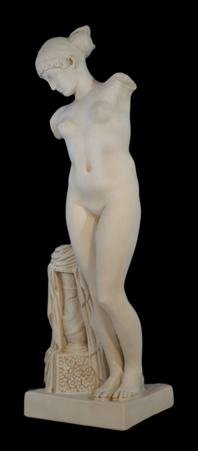 Statue Vénus de l' Esquilin - grande sculpture en marbre blanc