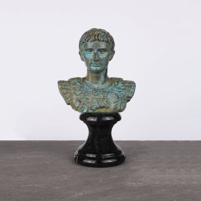 Buste d'Auguste  - bronze vert