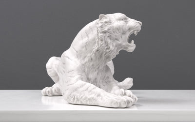 Statue d'un tigre rugissant (petite taille) - sculpture en marbre