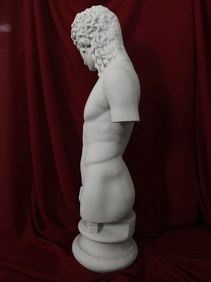 Statue Éros de Centocelle - grande sculpture en marbre blanc