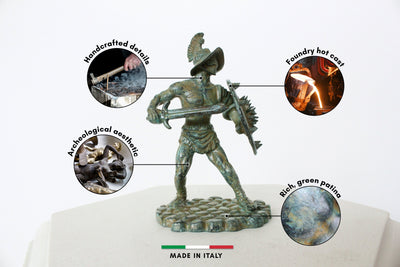 Statue de gladiateur - bronze vert
