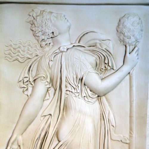 La danse des ménades - bas-relief (à gauche) - grande sculpture en marbre blanc
