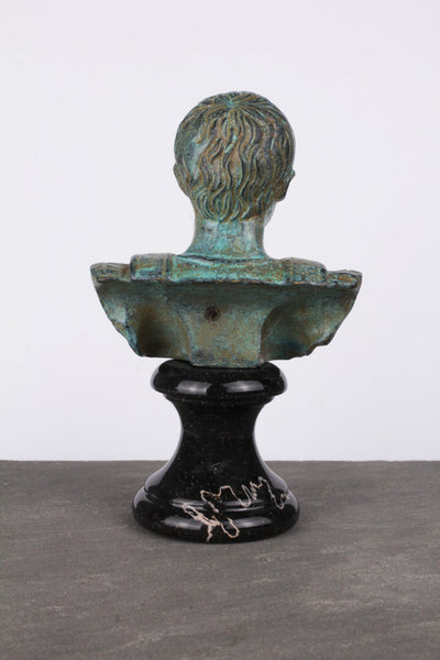 Buste d'Auguste  - bronze vert