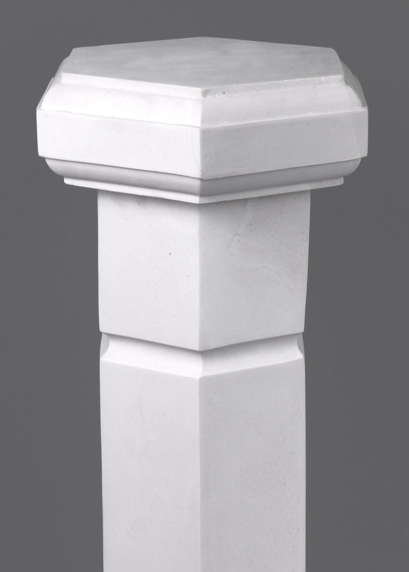 Colonne hexagonale blanche - sculpture en marbre