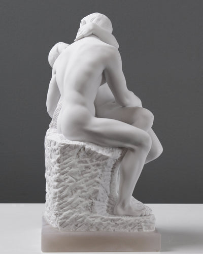 Le Baiser - Statue des deux amants de Rodin - sculpture en marbre