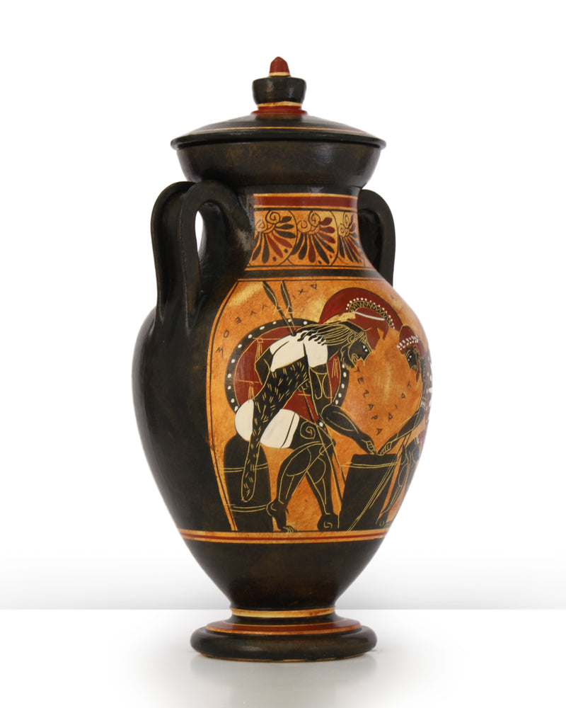 Amphore grecque avec Ajax et Achille à figures noires Pottery - The Ancient Home