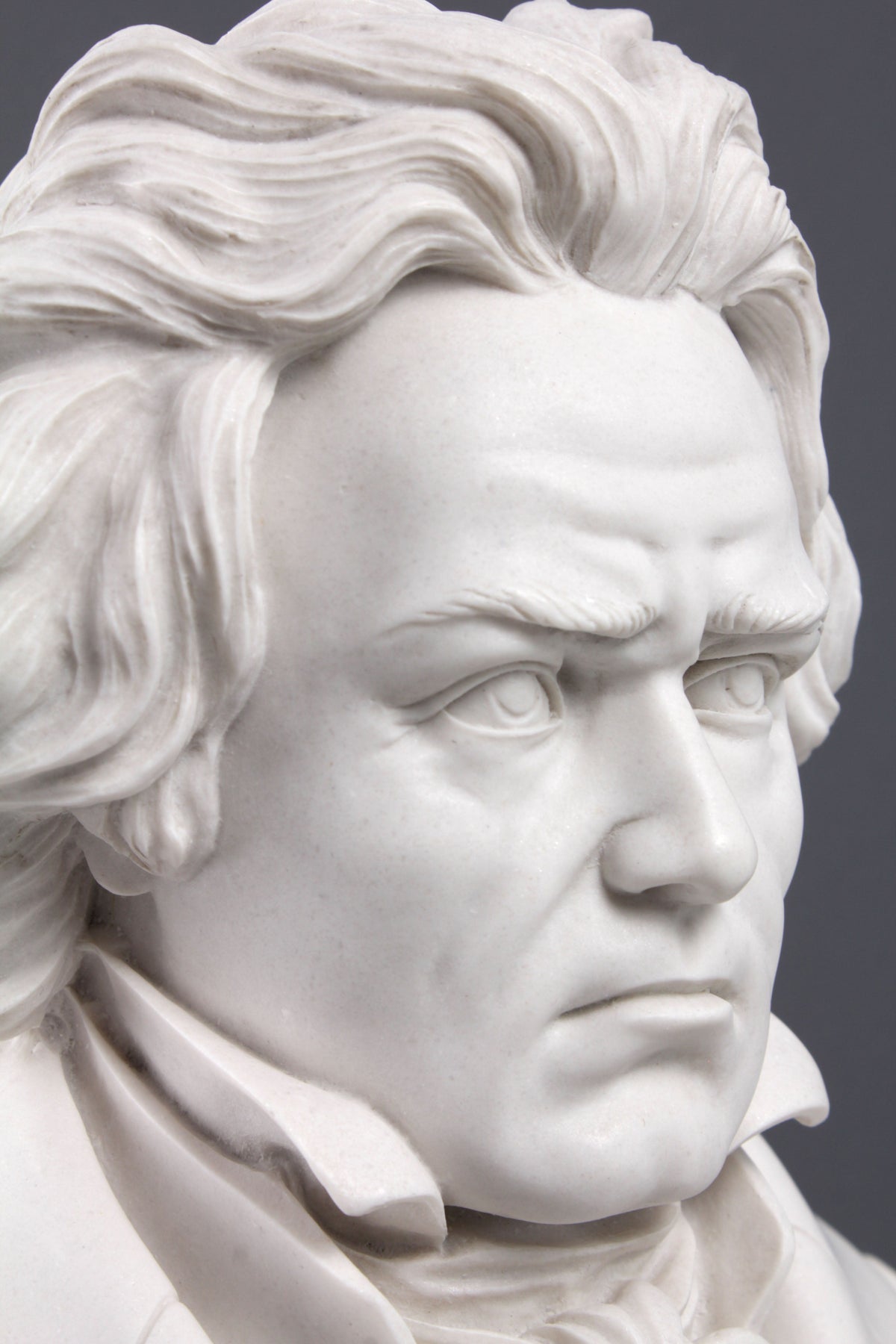 Il y a 33 ans, des fragments du crâne de Beethoven découverts dans une  banque à Vence: peut-on vraiment déposer des os dans un coffre-fort? -  Nice-Matin