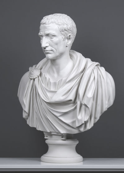 Buste de Jules César (avec Toge) - sculpture en marbre