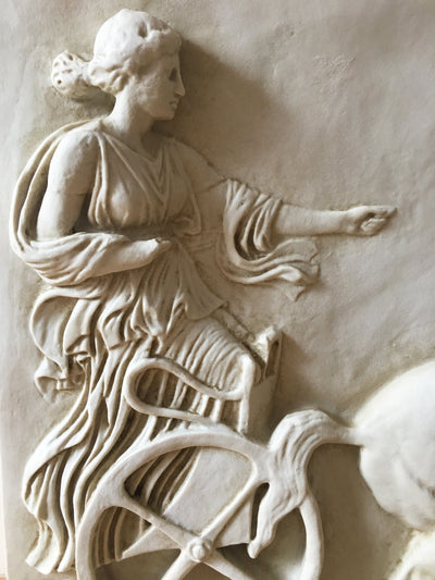 Char d'Éos - bas-relief (Herculanum) - grande sculpture en marbre blanc