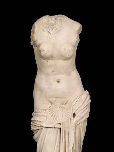 Torse de Vénus - grande sculpture en marbre blanc