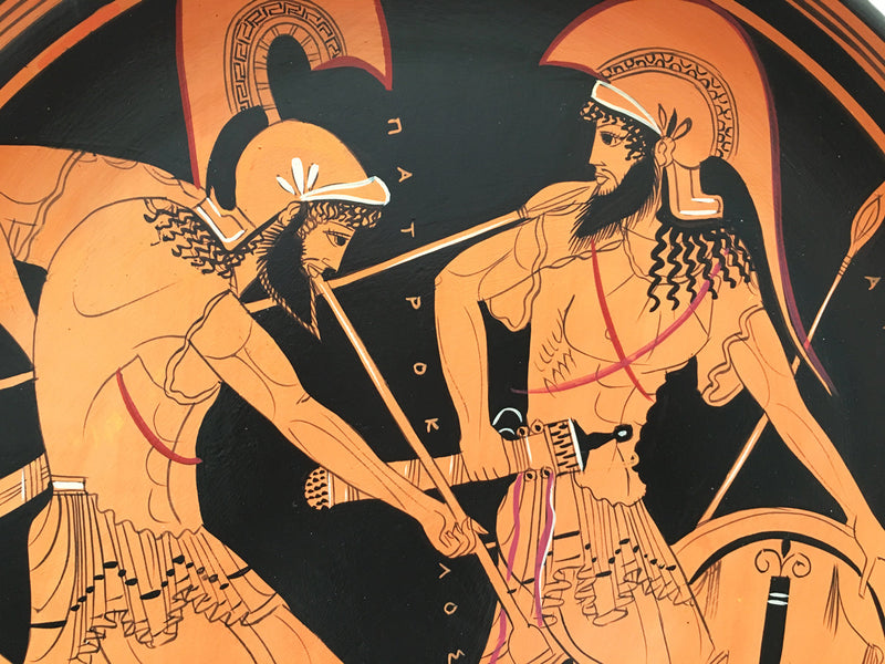 Assiette grecque avec Achille et Patrocle à figures rouges - The Ancient Home